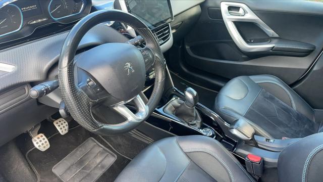 Peugeot 2008 image 8