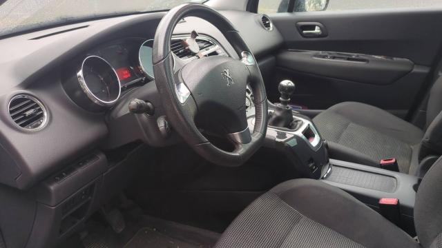 Peugeot 5008 image 7