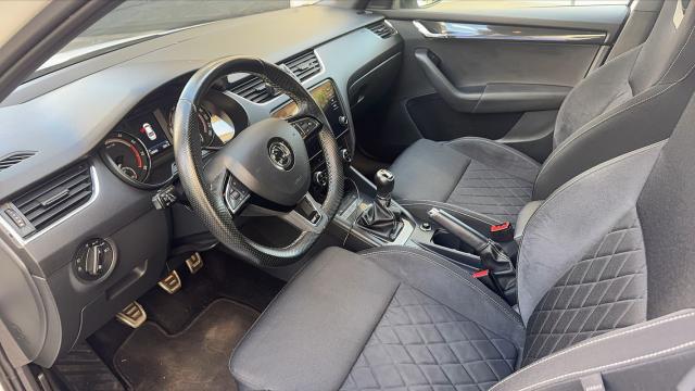 Skoda Octavia image 5