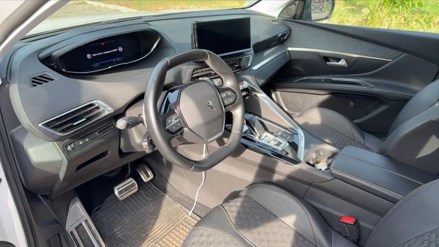Peugeot 5008 image 9