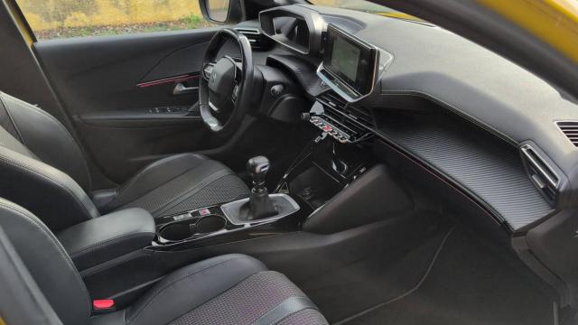 Peugeot 208 image 6