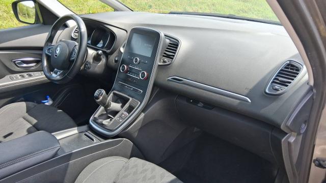 Renault Grand Scénic image 7