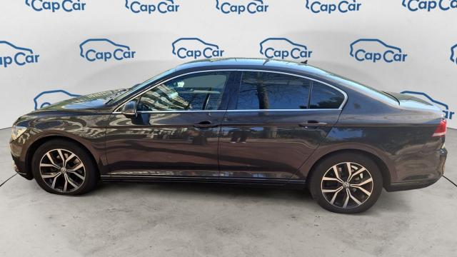 Volkswagen Passat image 9