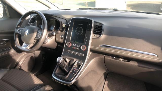 Renault Scénic image 3