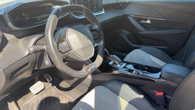 Peugeot 208 image 4