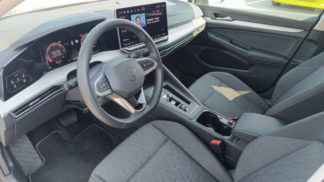 Volkswagen Golf image 1