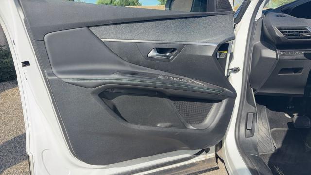 Peugeot 3008 image 6