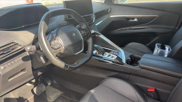 Peugeot 3008 image 1