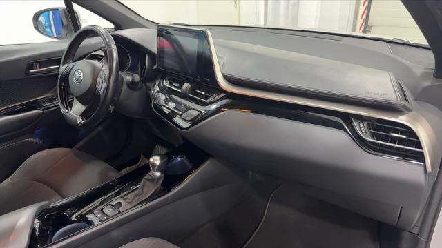 Toyota C-Hr image 4