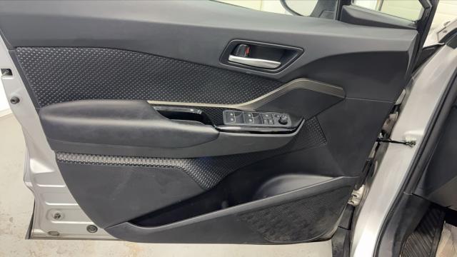 Toyota C-Hr image 3