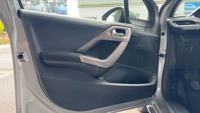 Peugeot 2008 image 1