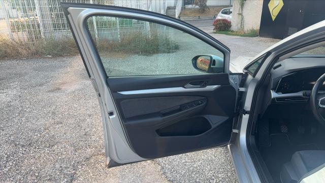 Volkswagen Golf Sw image 3