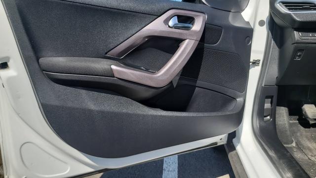 Peugeot 2008 image 4