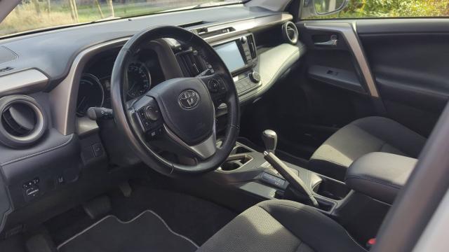 Toyota Rav4 image 3