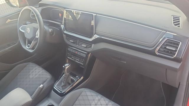 Volkswagen T-Cross image 1