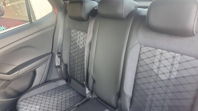 Volkswagen T-Cross image 2