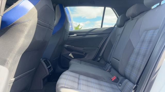 Volkswagen Golf image 6