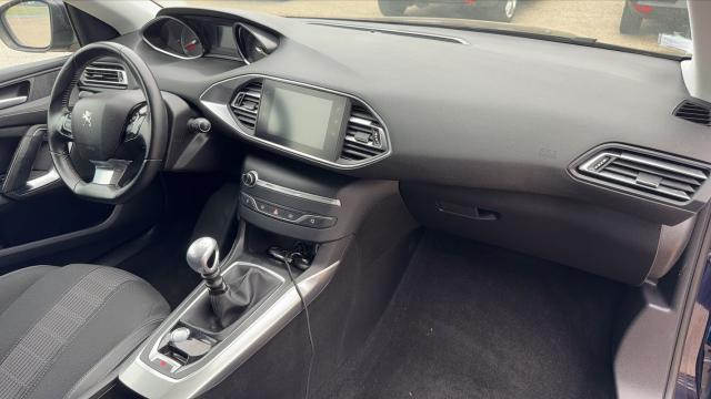 Peugeot 308 image 7