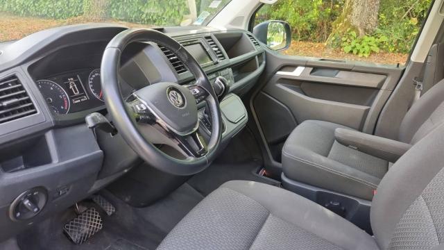 Volkswagen Multivan image 3