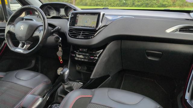 Peugeot 2008 image 7