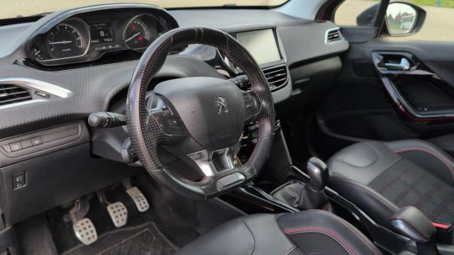 Peugeot 2008 image 1