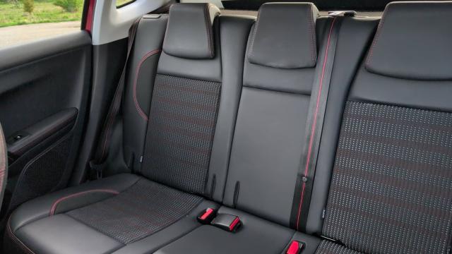 Peugeot 2008 image 6