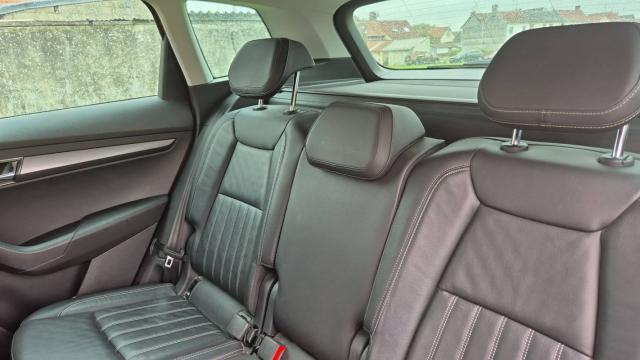 Skoda Karoq image 8
