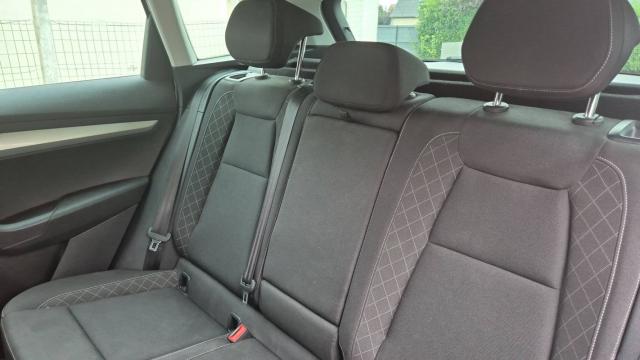 Skoda Karoq image 9