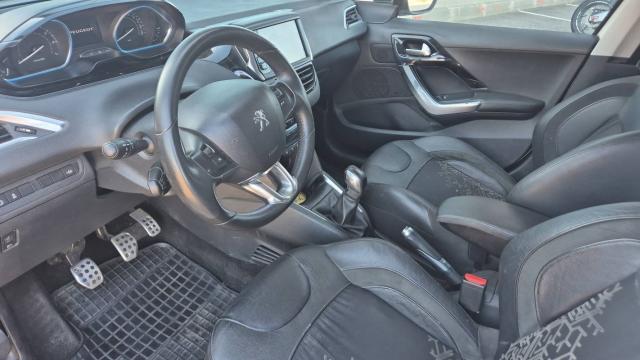 Peugeot 208 image 5