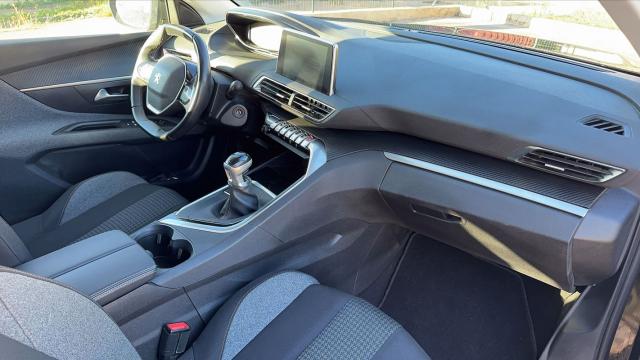 Peugeot 3008 image 4
