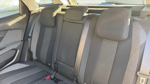 Peugeot 3008 image 2