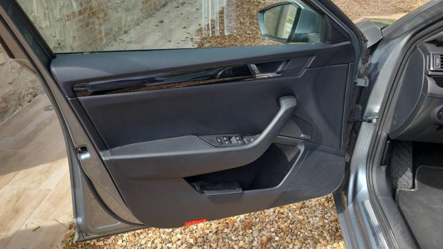 Skoda Superb image 8