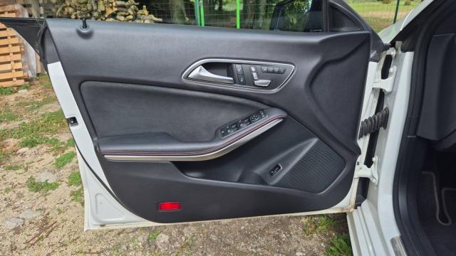 Mercedes Benz Cla Shooting Brake image 8
