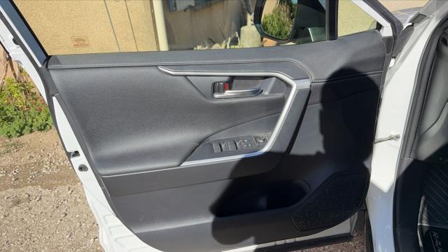 Toyota Rav4 image 4