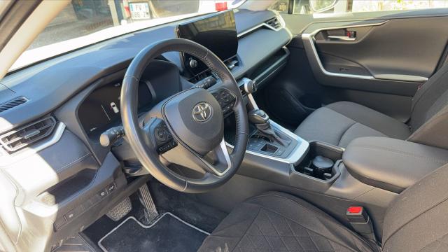 Toyota Rav4 image 9
