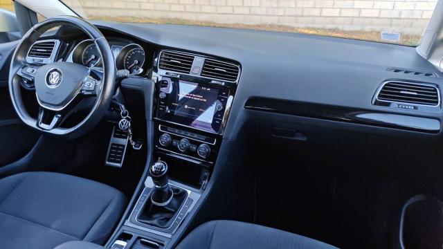 Volkswagen Golf image 6