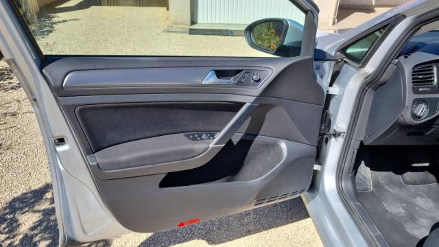 Volkswagen Golf image 6