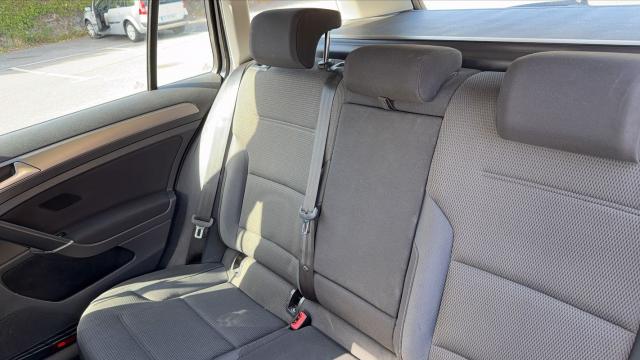 Volkswagen Golf Sw image 7