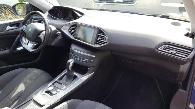 Peugeot 308 image 9