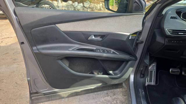 Peugeot 3008 image 7