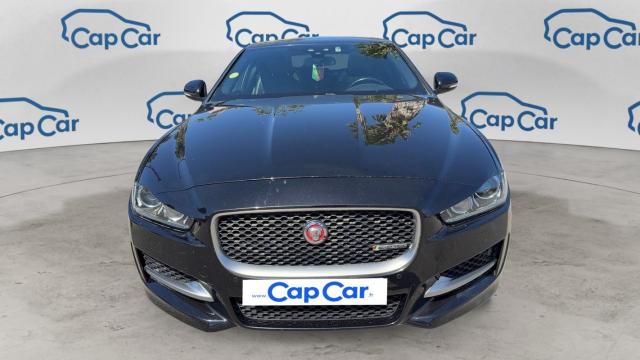 Jaguar Xe image 5
