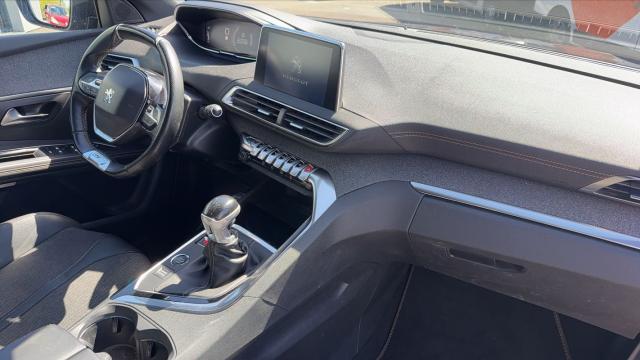 Peugeot 5008 image 8
