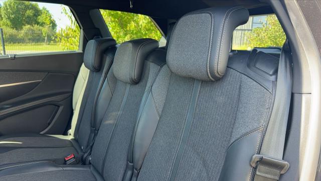 Peugeot 5008 image 6