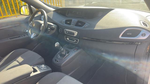 Renault Scénic image 1