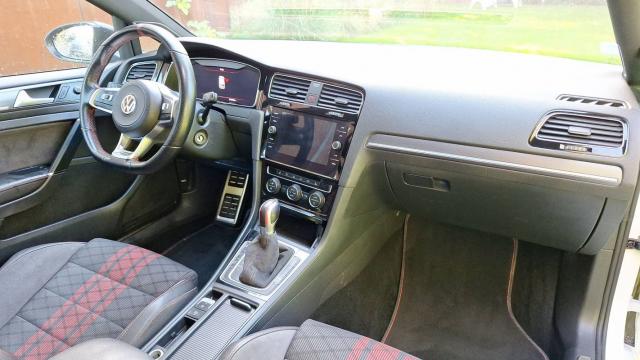 Volkswagen Golf image 2