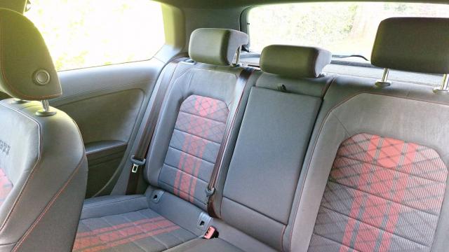 Volkswagen Golf image 4