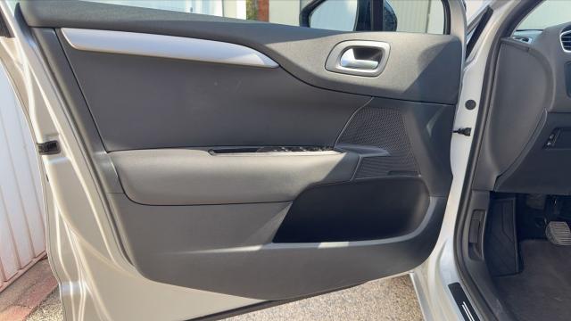 Citroen C4 image 6