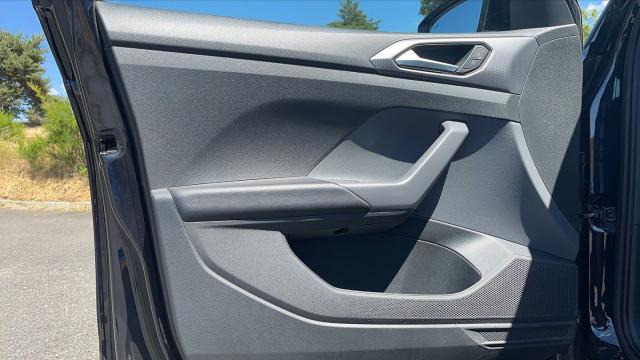Volkswagen T-Cross image 3
