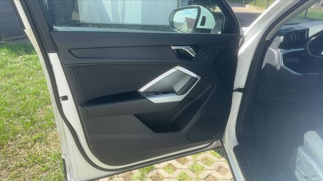Audi Q3 image 9