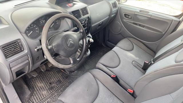 Citroen Jumpy image 9